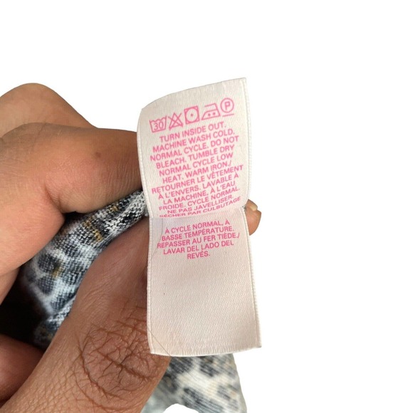 Victoria's Secret Cheetah Print Cardigan 100% Cotton Women’s Size Small - Picture 4 of 8